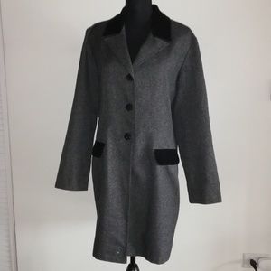 Ultra Dress, Gray Coat